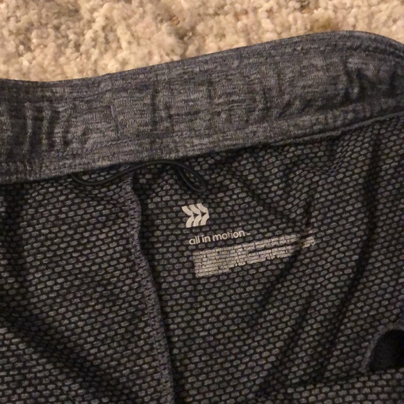 All in Motion Men’s XL athletic shorts - Picture 3 of 3